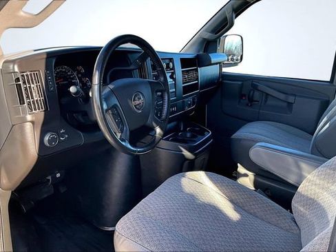 Used 2023 GMC Savana 3500 w/ Driver Convenience Package RWD image 17