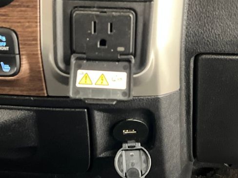 Used 2018 RAM 2500 Laramie image 49