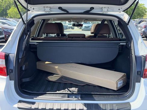 Used 2017 Subaru Outback 2.5i Touring w/ Popular Package #5A image 14