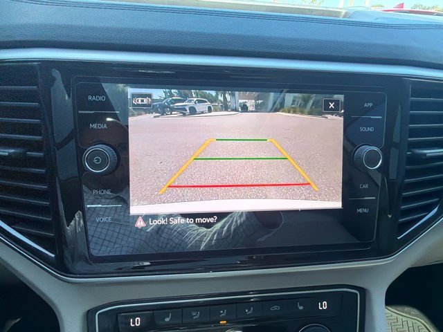 Used 2023 Volkswagen Atlas SE w/ Panoramic Sunroof Package FWD image 29
