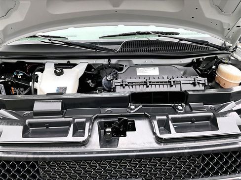 Certified 2023 Chevrolet Express 2500 w/ Driver Convenience Package image 14