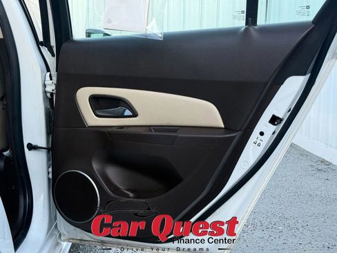 Used 2015 Chevrolet Cruze LTZ w/ Sun, Sound and Sport Package FWD image 17