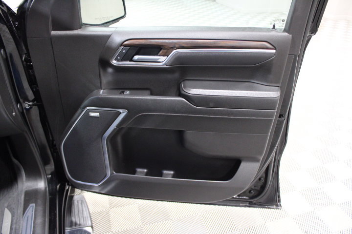 Used 2025 GMC Sierra 1500 SLT w/ SLT Premium Plus Package AWD/4WD image 25