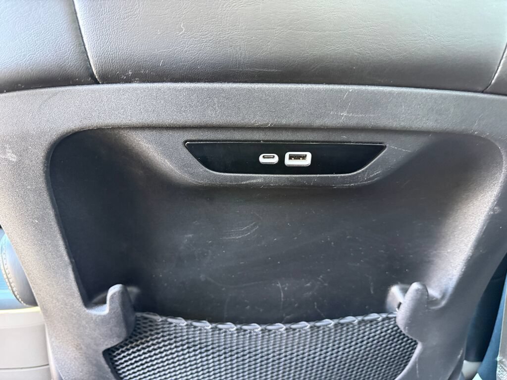 Used 2024 Chrysler Pacifica Touring-L FWD image 14