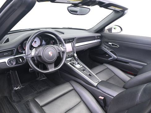 Used 2014 Porsche 911 Carrera 4S image 28