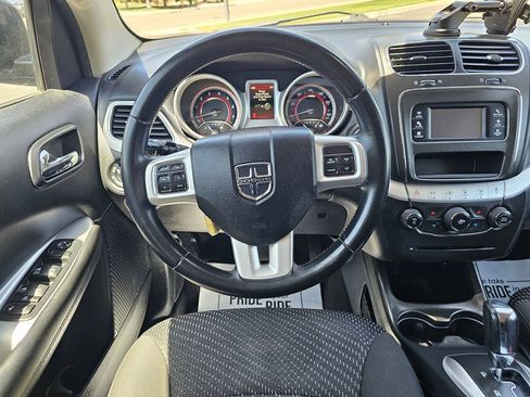 Used 2017 Dodge Journey Crossroad FWD image 10