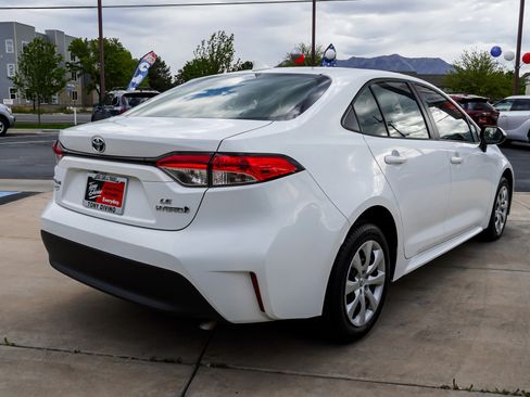 Used 2024 Toyota Corolla LE FWD image 8