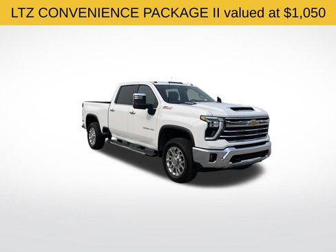 Used 2025 Chevrolet Silverado 3500 LTZ w/ LTZ Plus Package AWD/4WD image 7