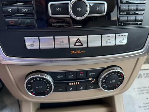 Used 2014 Mercedes-Benz GL 450 4MATIC image 19
