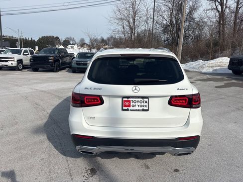 Used 2022 Mercedes-Benz GLC 300 4MATIC image 4