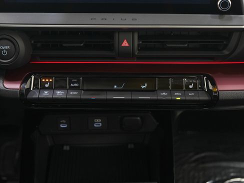 Used 2026 Toyota Prius XSE image 16