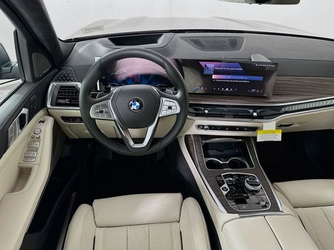 New 2026 BMW X7 xDrive40i image 19