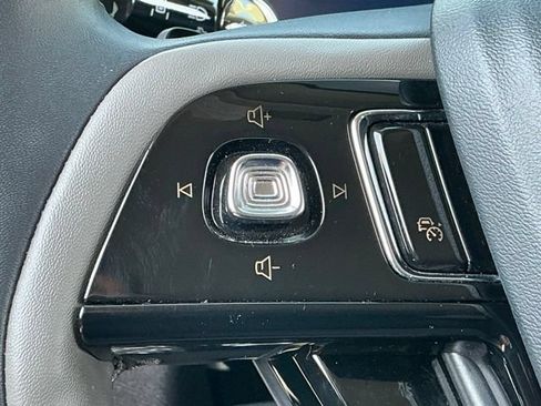 Used 2025 Lincoln Corsair FWD image 26