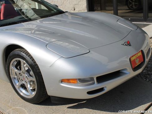 Used 2001 Chevrolet Corvette Convertible w/ Preferred Equipment Group2 RWD image 33