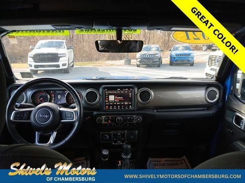 Certified 2021 Jeep Gladiator Overland AWD/4WD image 13
