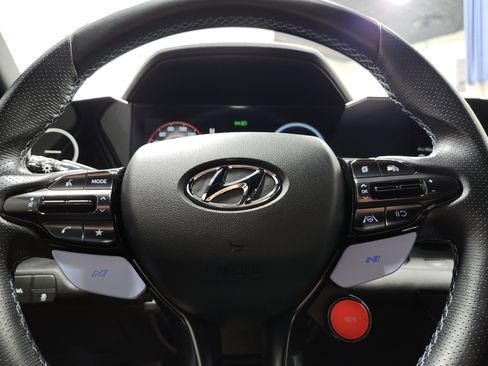Used 2022 Hyundai Elantra N FWD image 28