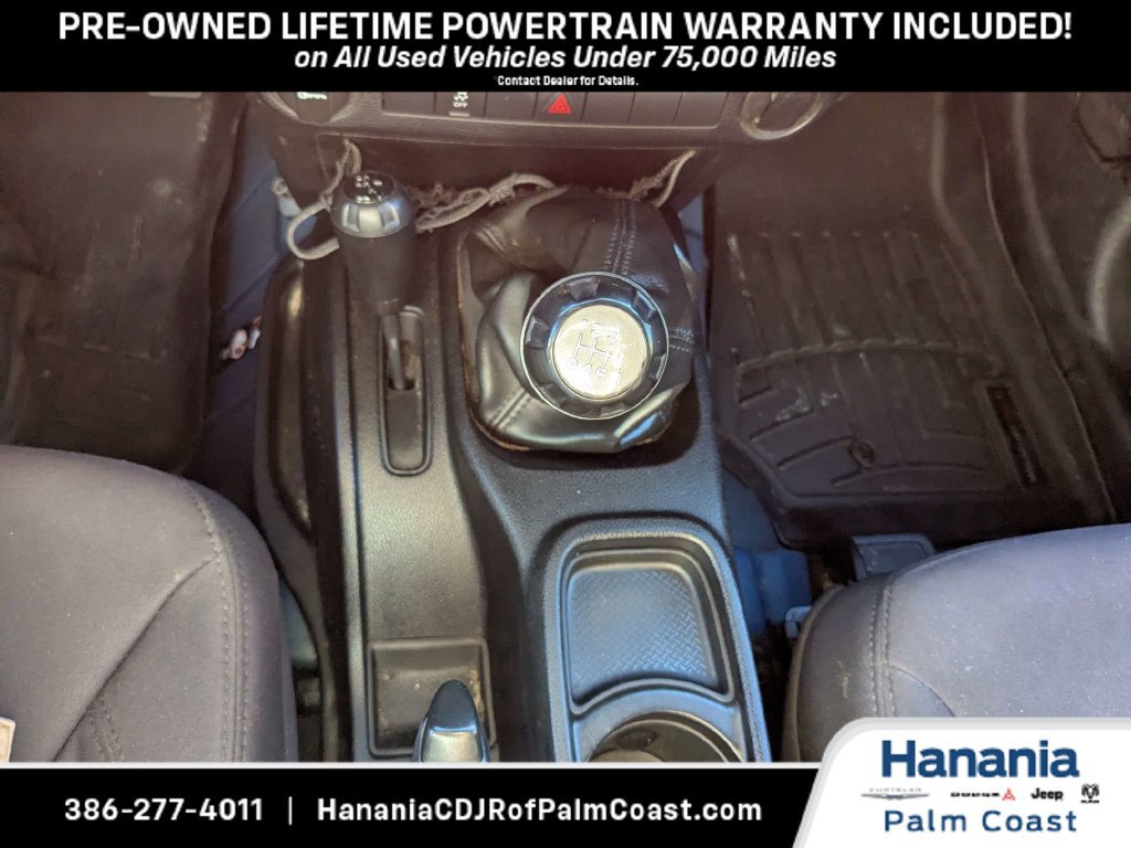 Used 2013 Jeep Wrangler Sport AWD/4WD image 18