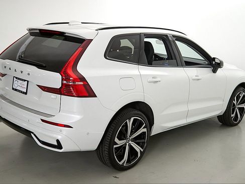 Certified 2023 Volvo XC60 T8 Ultimate w/ Climate Package AWD/4WD image 9