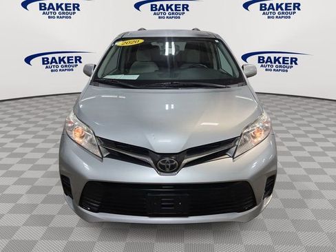 Used 2020 Toyota Sienna LE FWD image 9
