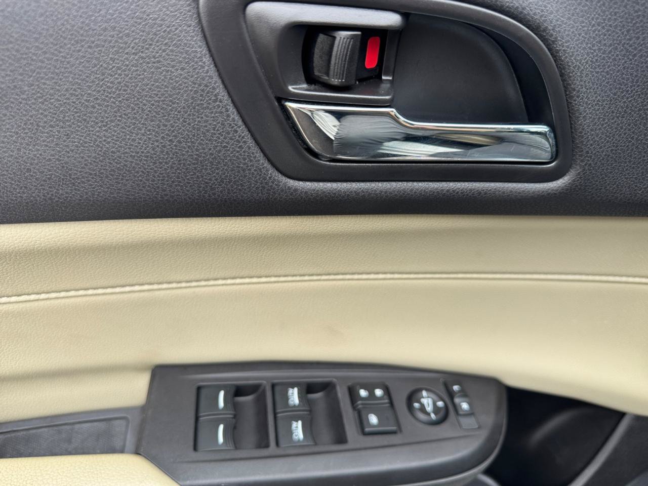 Used 2015 Acura ILX w/ Technology Package FWD image 18