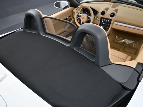 Certified 2017 Porsche 718 Boxster RWD image 25