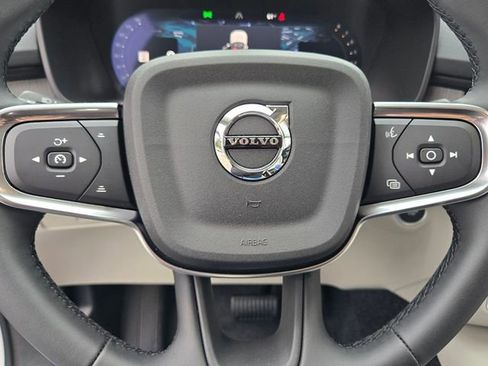 New 2026 Volvo XC40 B5 Plus w/ Protection Package Premier image 22