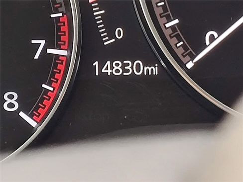 Used 2022 MAZDA MAZDA3 s image 27