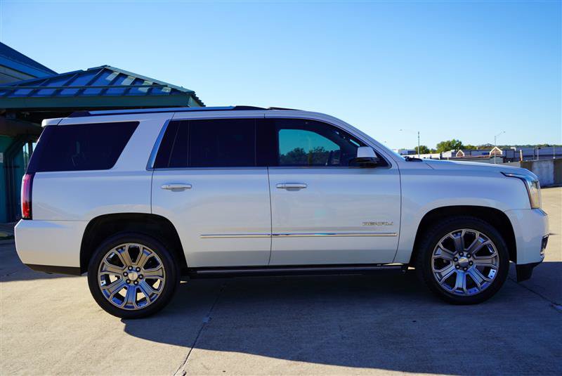 Used 2015 GMC Yukon Denali w/ Premium Package AWD/4WD image 7