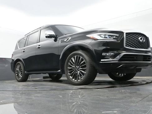 Used 2023 INFINITI QX80 Sensory w/ Cargo Package AWD/4WD image 9
