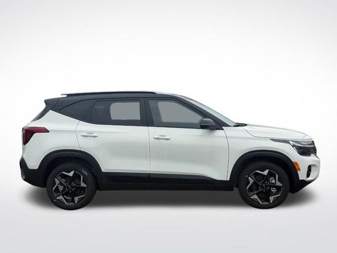 New 2026 Kia Seltos S AWD/4WD image 2