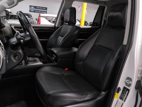 Used 2015 Lexus GX 460 image 4