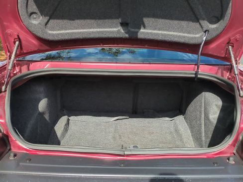 Used 2022 Dodge Challenger R/T w/ Plus Package image 34