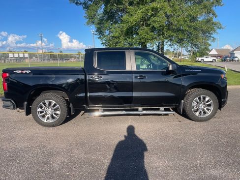 Used 2021 Chevrolet Silverado 1500 RST w/ Convenience Package II image 8