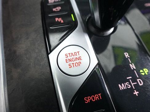 Used 2022 BMW X5 xDrive40i w/ Parking Assistance Package image 23