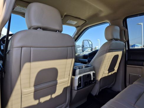 Used 2021 Ford F350 Lariat w/ Lariat Ultimate Package image 31