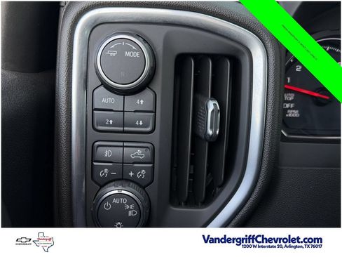 Used 2020 Chevrolet Silverado 1500 RST AWD/4WD image 23