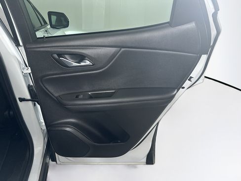 Used 2024 Chevrolet Blazer LT image 28