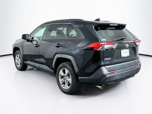 Used 2025 Toyota RAV4 XLE FWD image 5