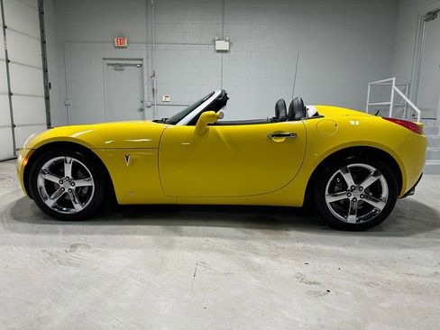 Used 2007 Pontiac Solstice GXP w/ Premium Package image 14