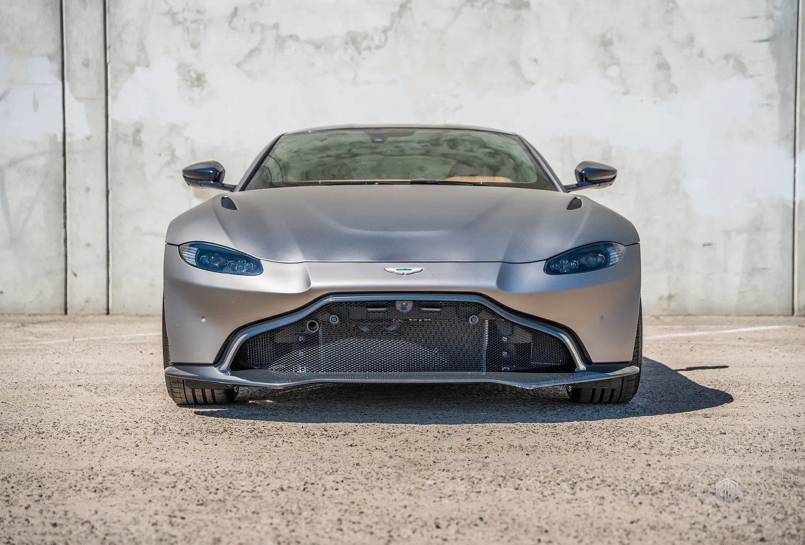 Used 2020 Aston Martin V8 Vantage Coupe RWD image 2