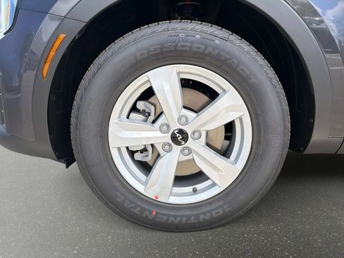 New 2026 Kia Sorento LX FWD image 10