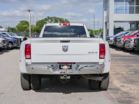 Used 2014 RAM 3500 Tradesman w/ Chrome Appearance Group AWD/4WD image 8