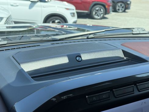 Used 2023 Ford F150 Lariat AWD/4WD image 26