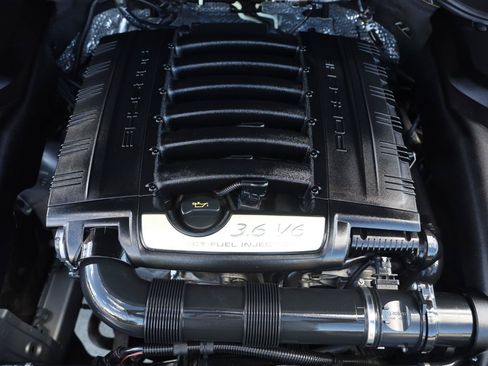 Used 2016 Porsche Cayenne AWD/4WD image 11