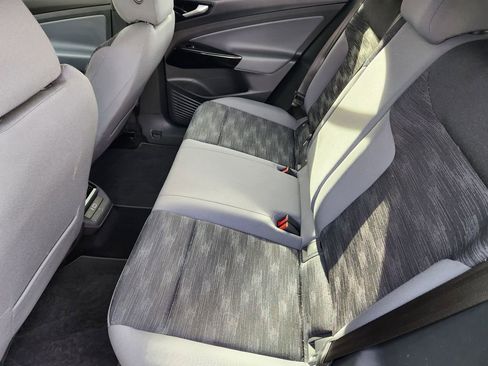 Used 2022 Volkswagen ID.4 Pro image 12