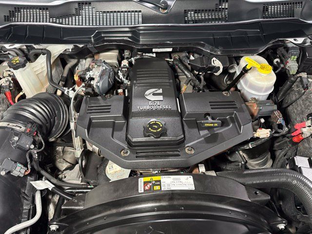 Used 2017 RAM 3500 Tradesman w/ Chrome Appearance Group AWD/4WD image 7