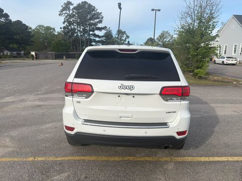 Used 2022 Jeep Grand Cherokee Limited image 6