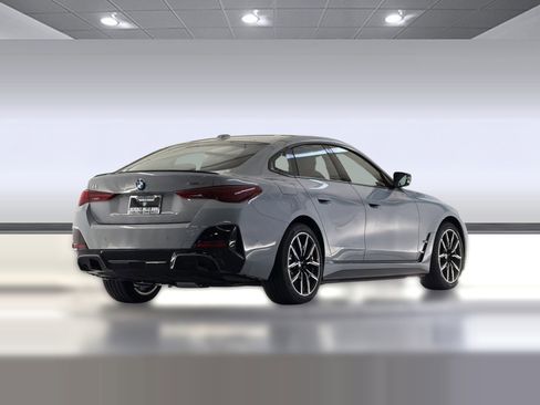New 2026 BMW i4 xDrive40i w/ M Sport Package AWD/4WD image 9