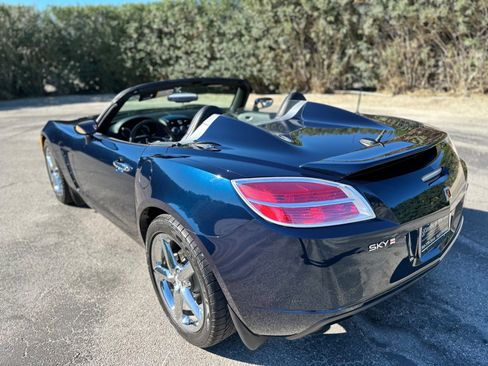 Used 2007 Saturn Sky Red Line image 25
