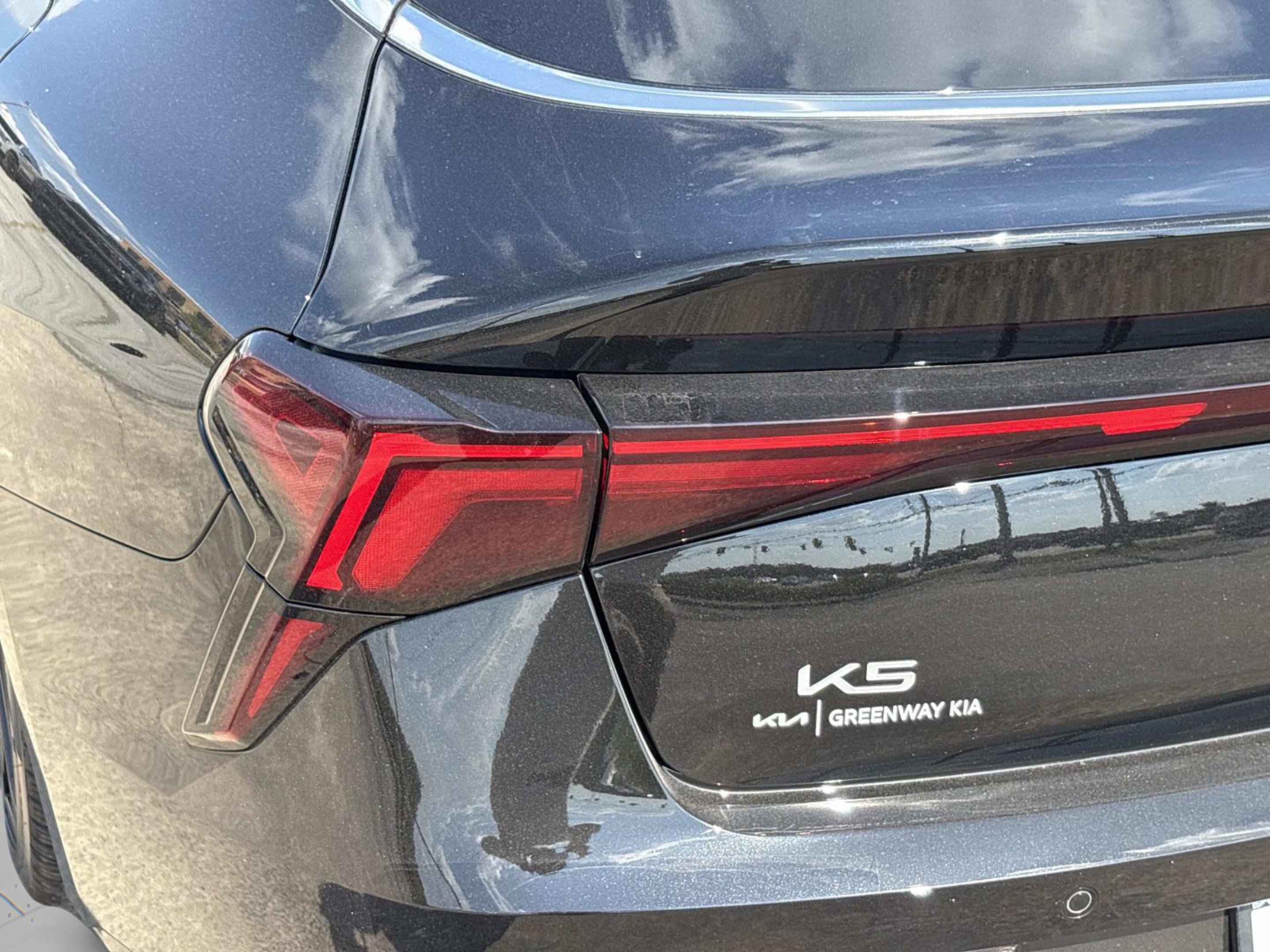 New 2027 Kia K5 GT-Line FWD image 32